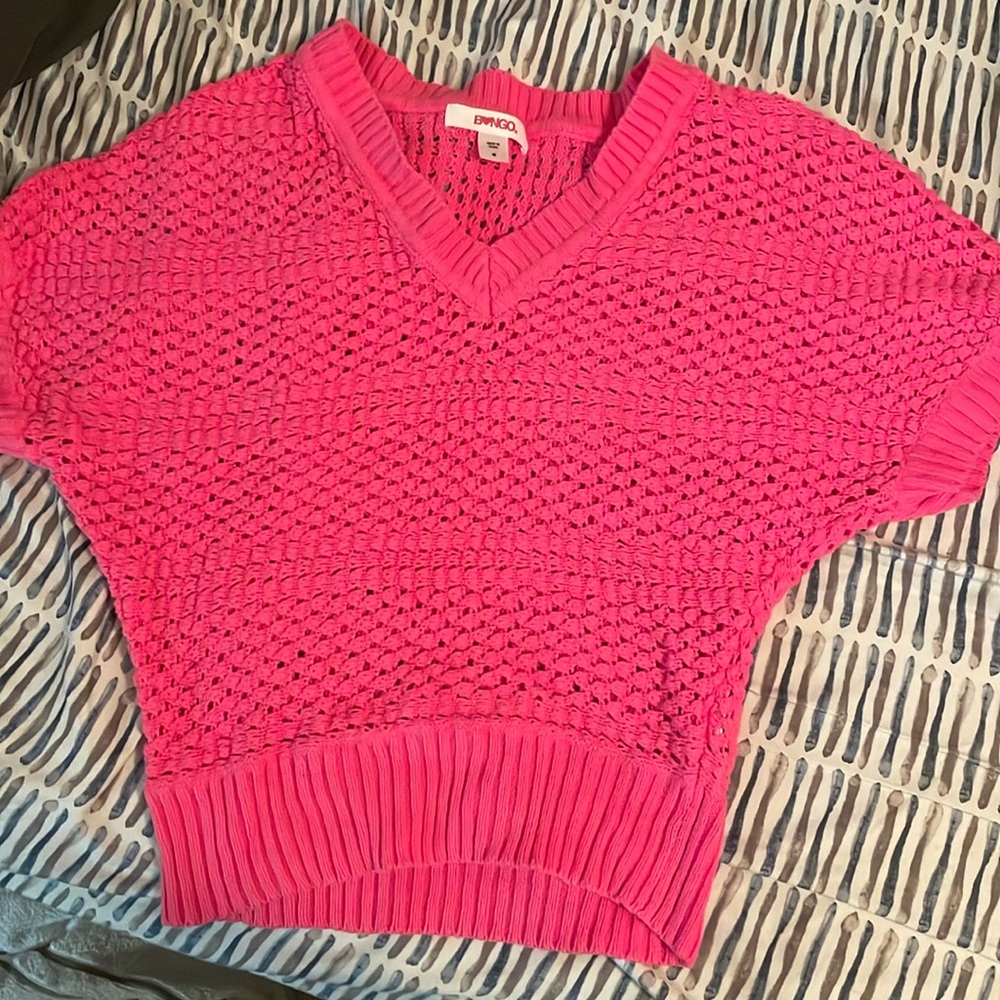 Pink knit short sleeve sweater top